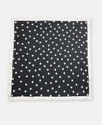 Foulard en satin motif pois